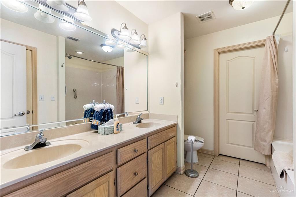 Photo 8 of 408 Rhett Drive