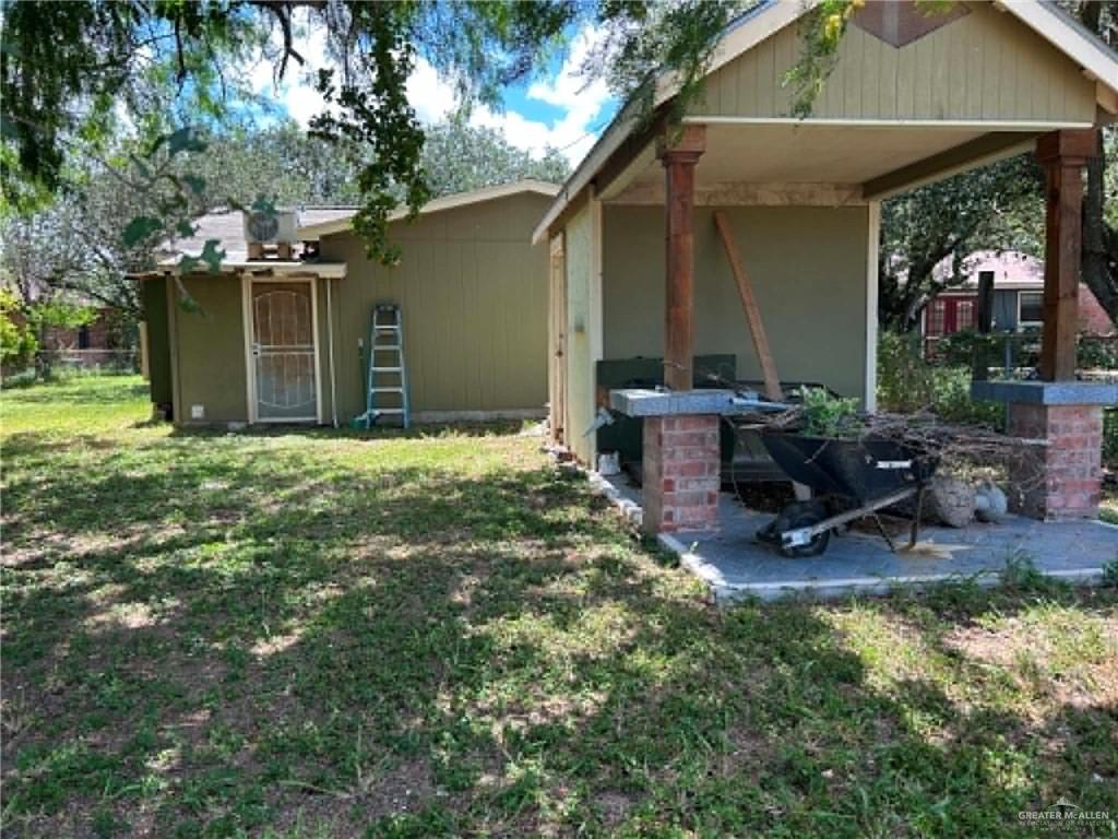Photo 18 of 1104 Esperanza Road