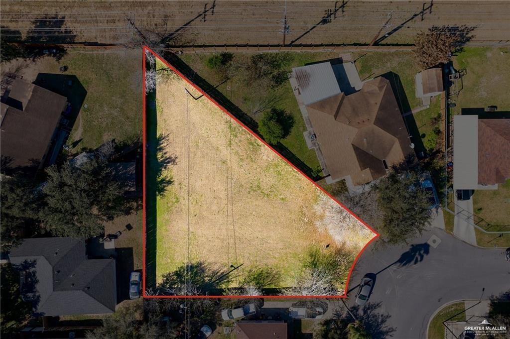 Photo 14 of 400 Vera Cruz Drive