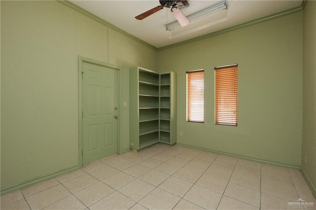 Photo 5 of 115 Britton Avenue