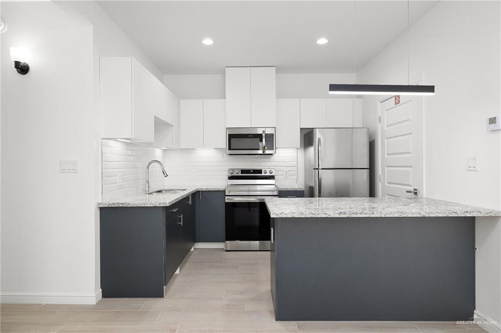 Photo 5 of 901 Yuma Avenue #202