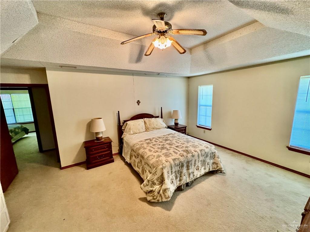 Photo 12 of 2024 Oriole Avenue