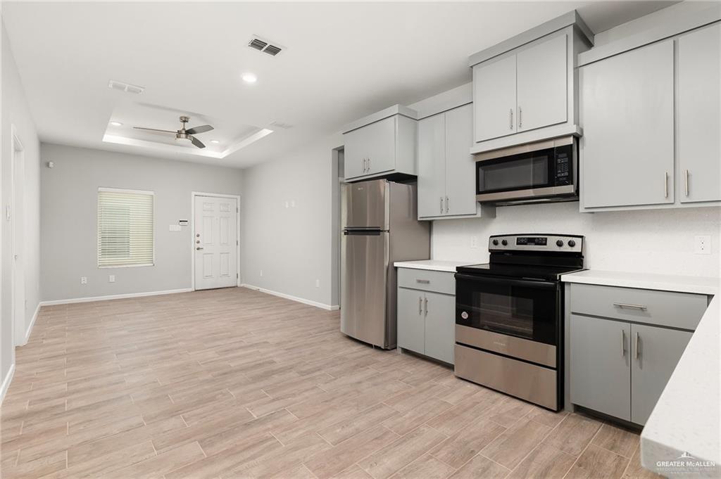Photo 12 of 1601 Hyatt Avenue #14
