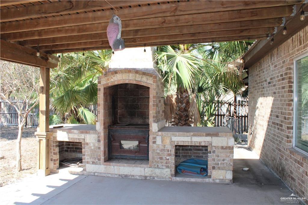 Photo 18 of 10001 Alcala Avenue