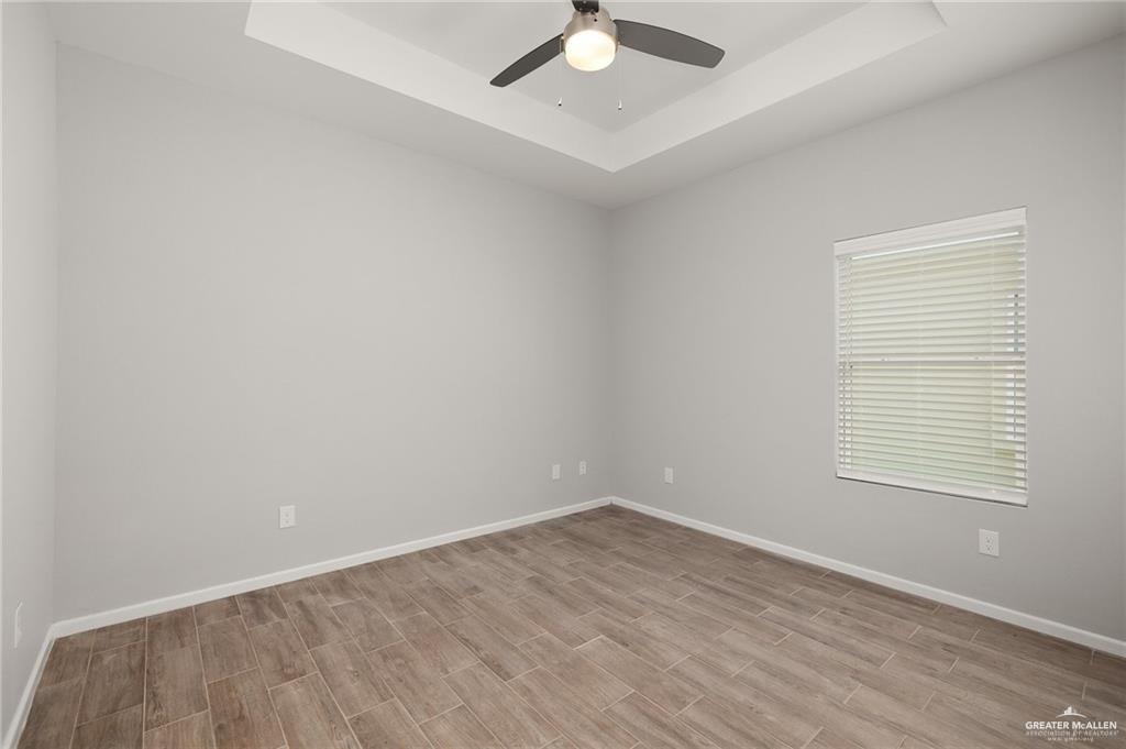 Photo 13 of 1601 Hyatt Avenue #10