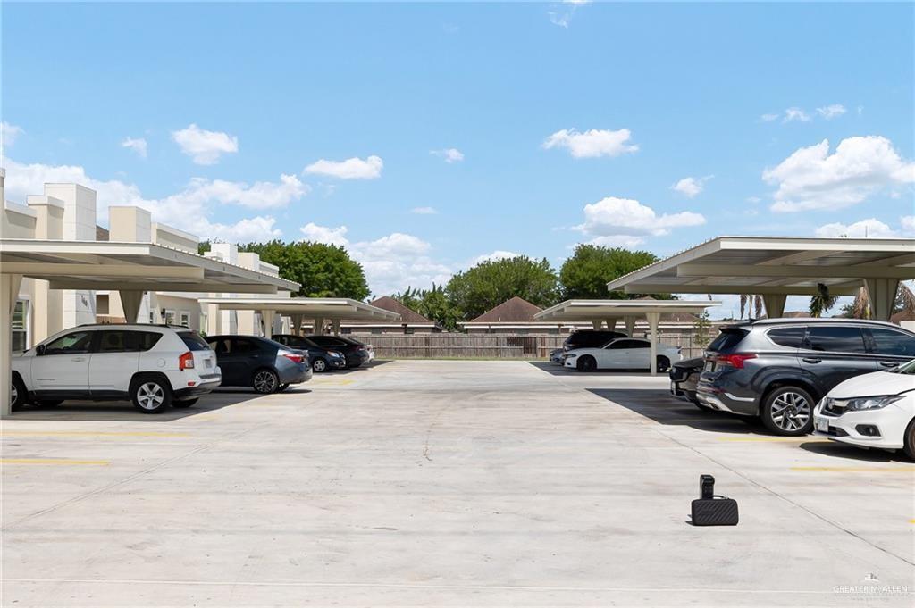 Photo 4 of 1601 Hyatt Avenue #10