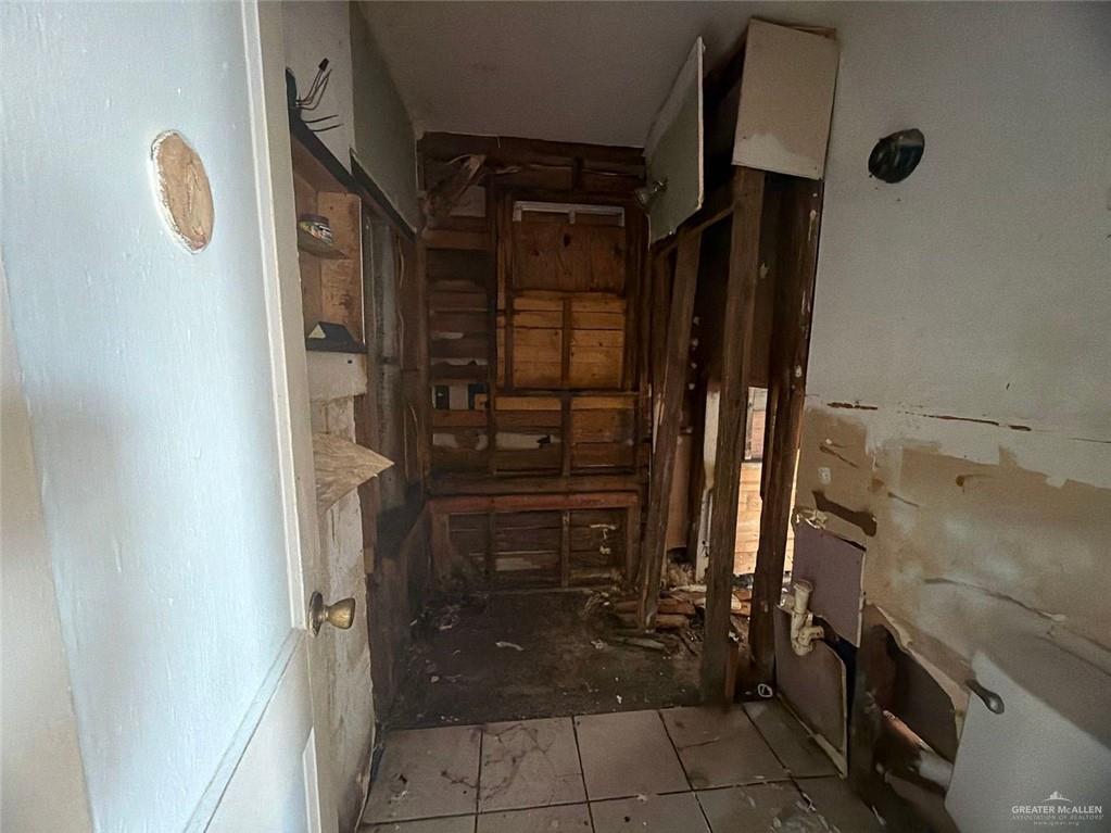 Photo 13 of 430 Webb Street
