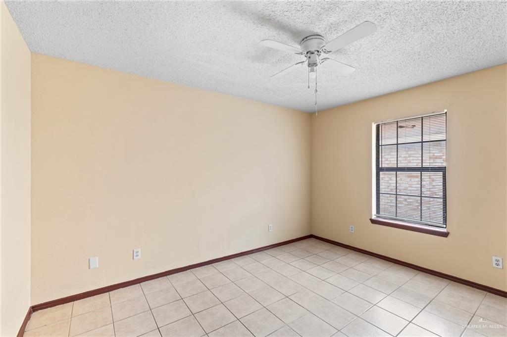 Photo 6 of 411 Date Palm Street