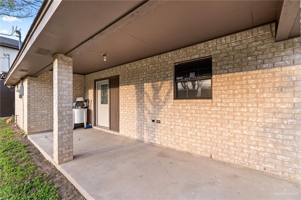 Photo 12 of 631 Toppenish Street