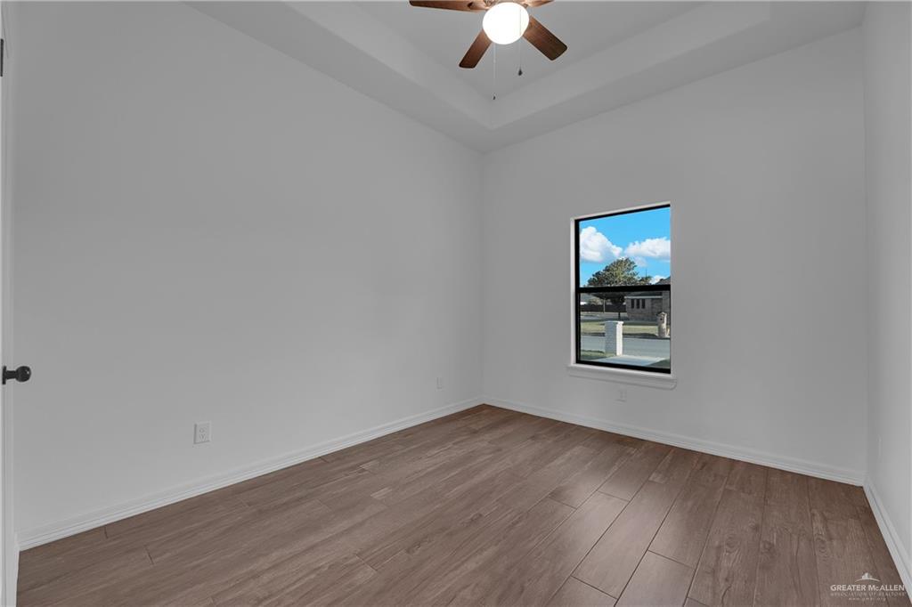 Photo 17 of 4000 Hackberry Avenue