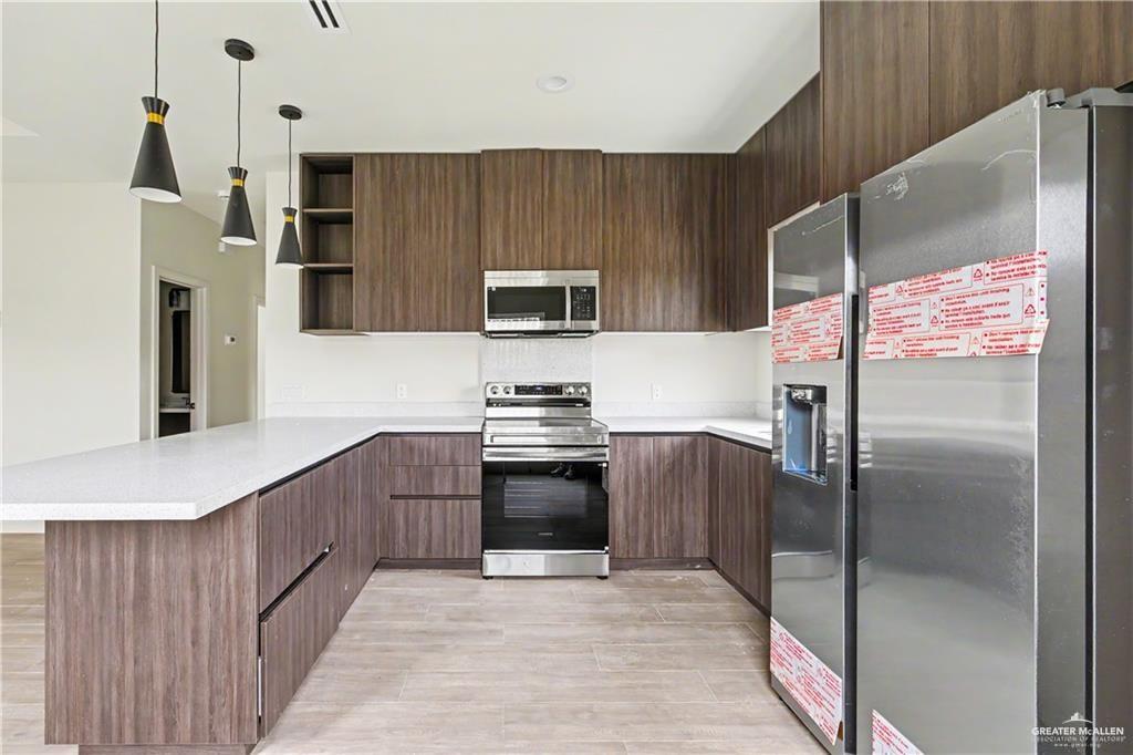 Photo 5 of 5800 Ozark Avenue #3
