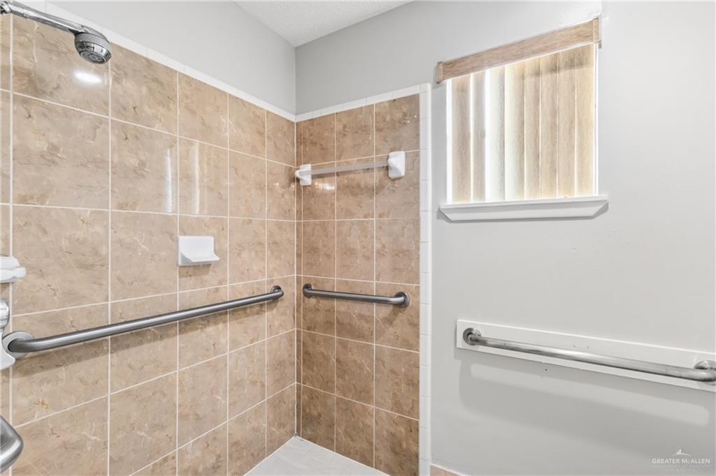 Photo 19 of 3504 Harvey Drive
