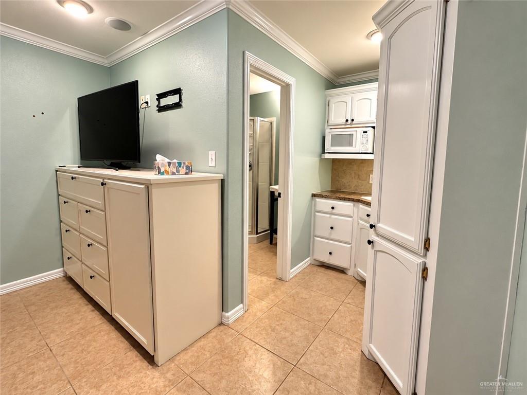 Photo 6 of 2101 Cortez West Avenue