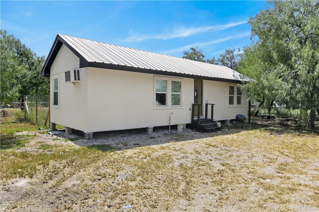 Photo 10 of 5108 Urbina Street
