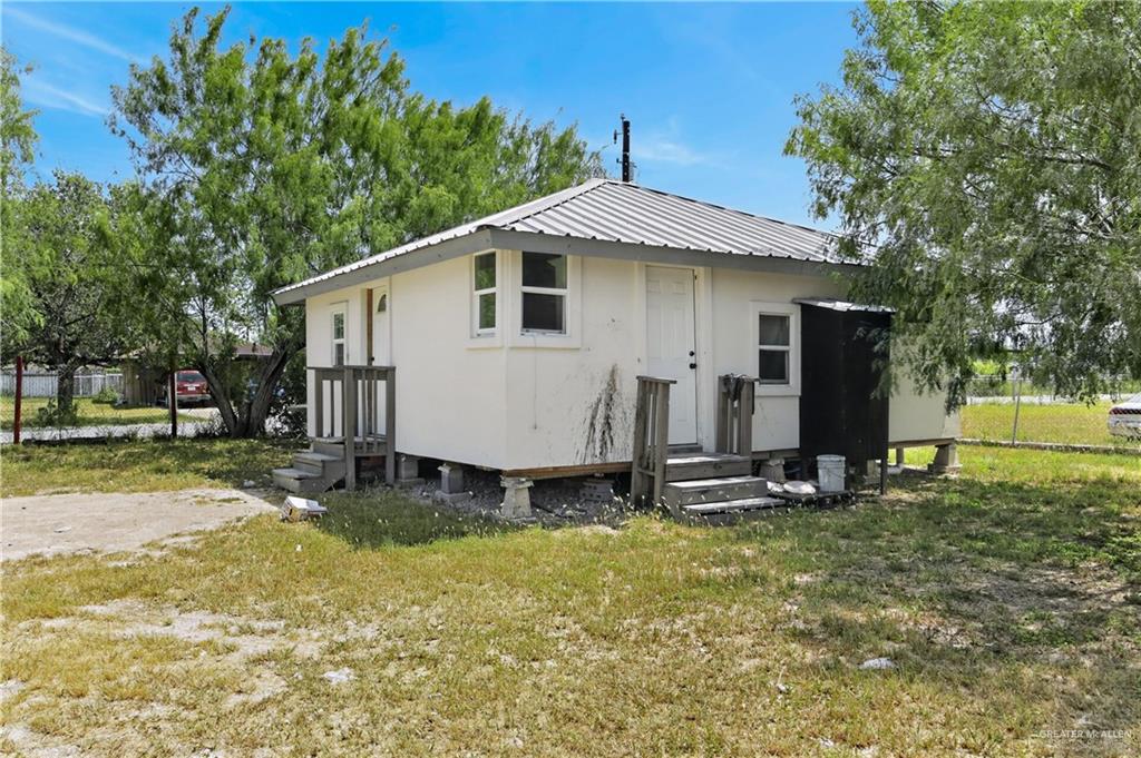 Photo 11 of 5108 Urbina Street