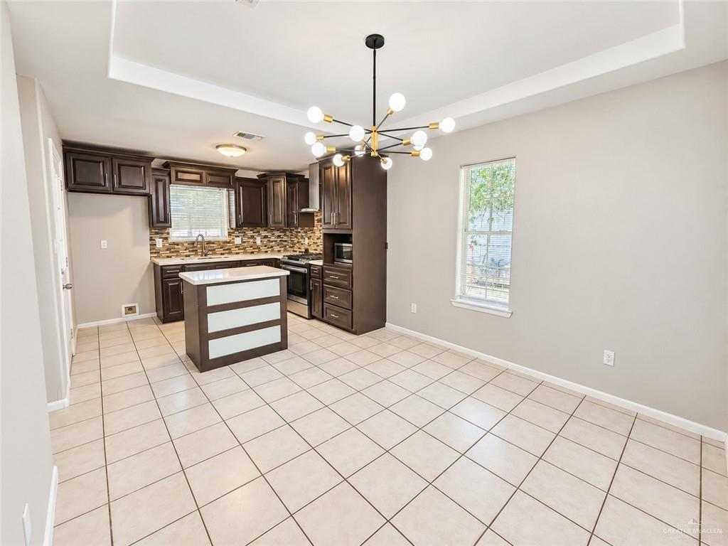 Photo 4 of 119 Trosper Boulevard