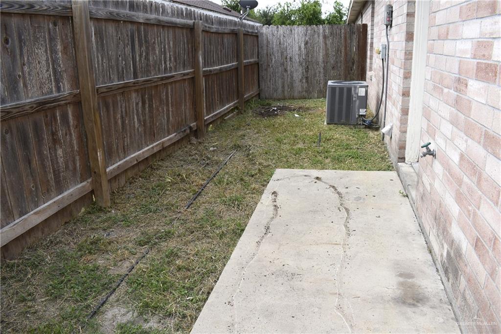 Photo 10 of 301 Albatross Avenue