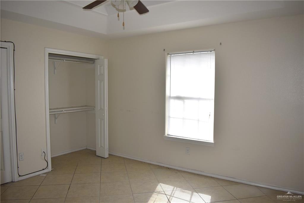 Photo 6 of 301 Albatross Avenue