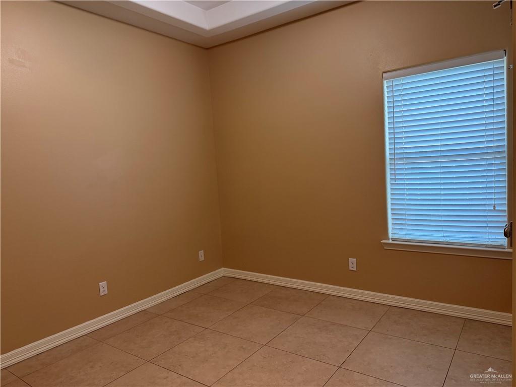 Photo 14 of 2600 Garfield Avenue #1