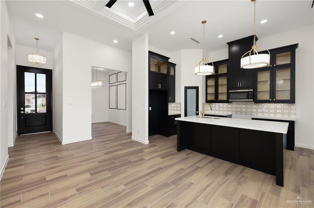 Photo 4 of 1100 Lorelai Drive