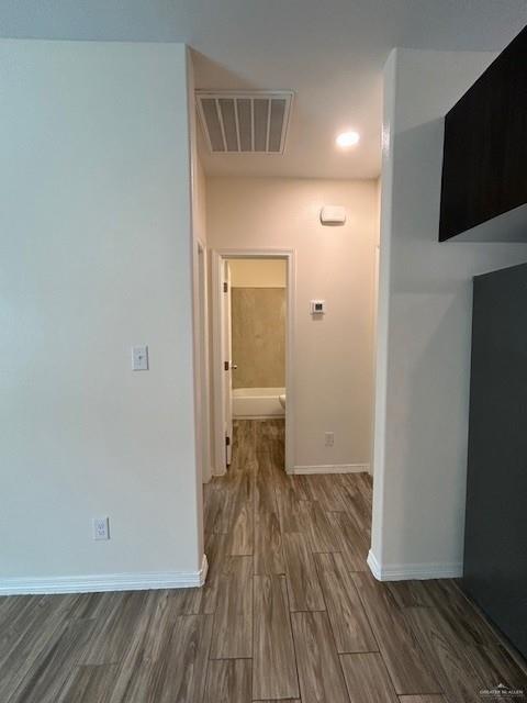 Photo 10 of 1012 La Pointe Avenue