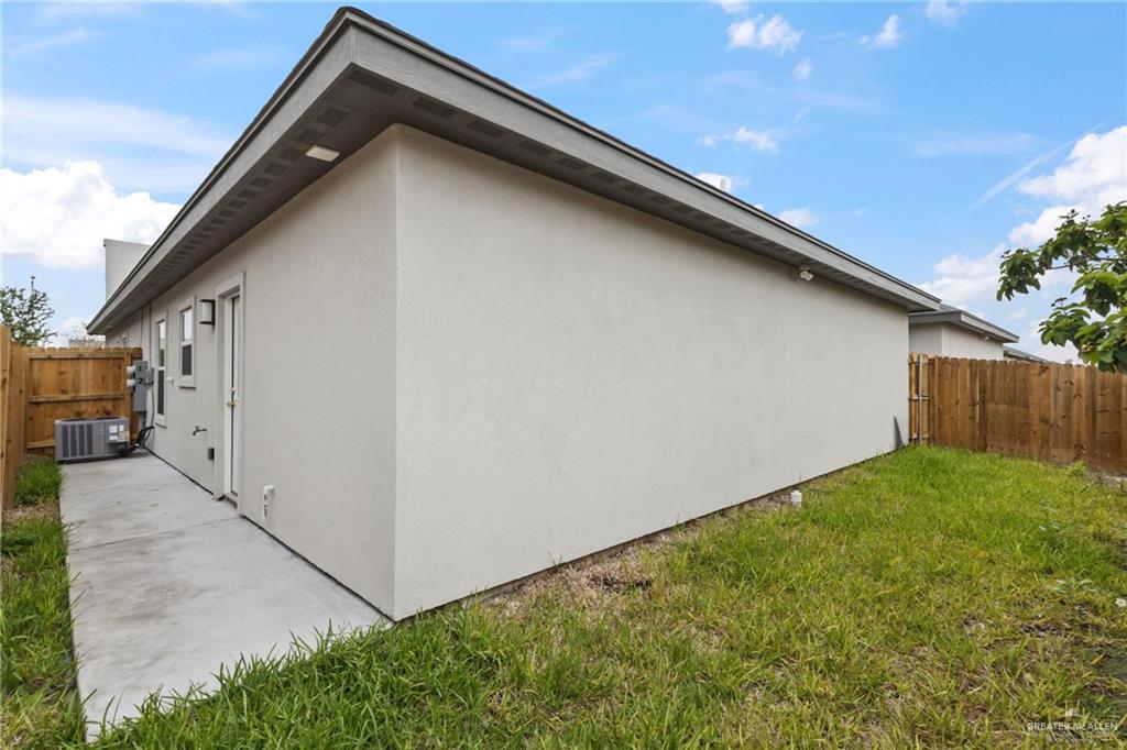 Photo 19 of 1802 Violet Drive