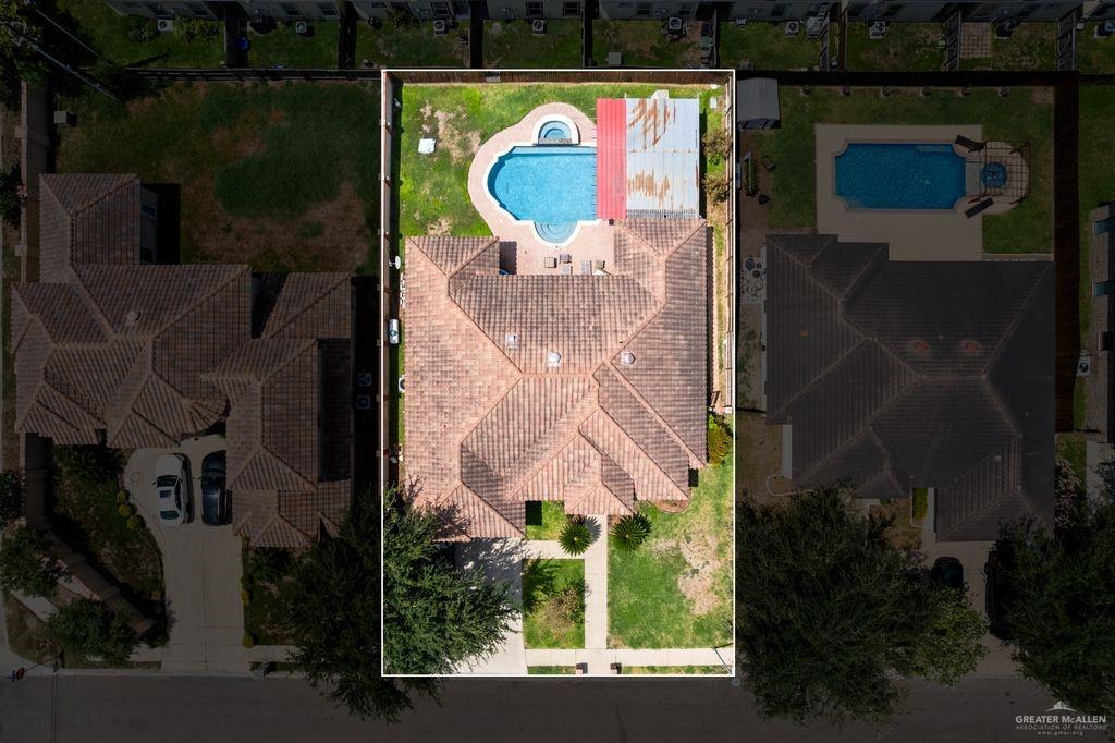 Photo 13 of 719 Sabal Avenue