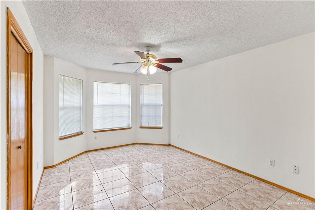Photo 7 of 1303 Camelia Avenue