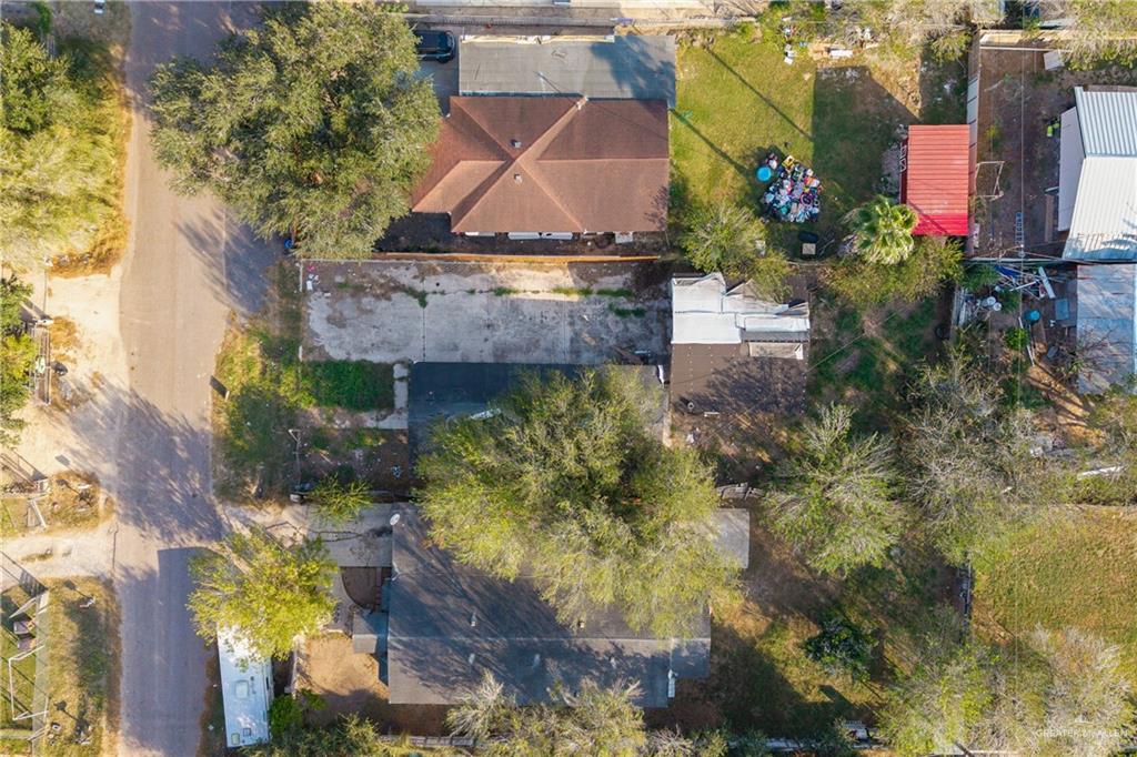 Photo 5 of 2124 Diamond Street