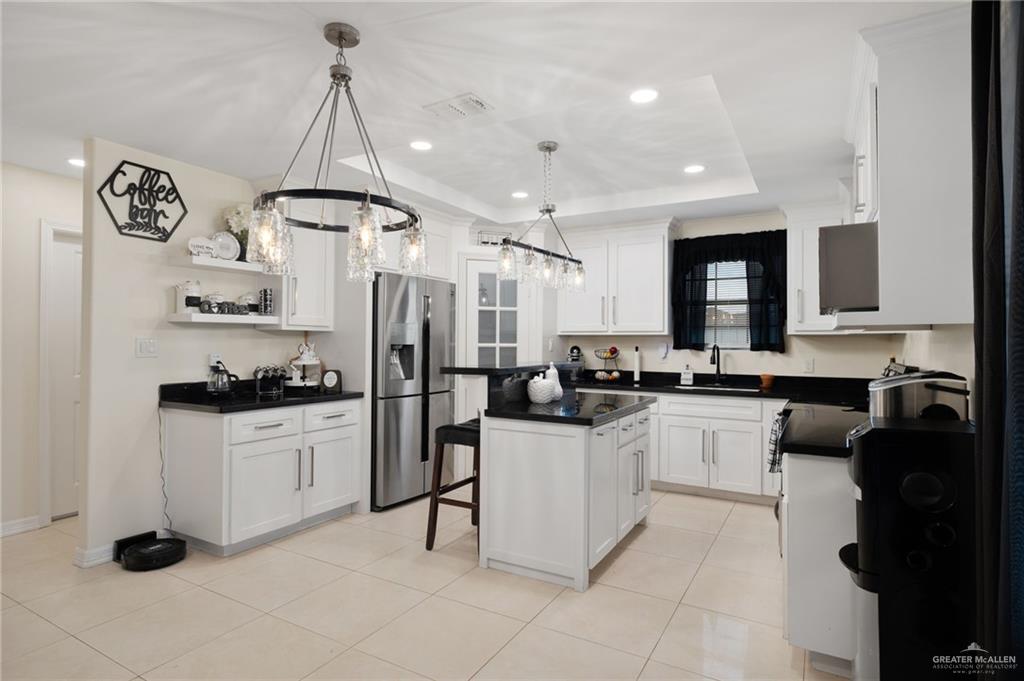Photo 6 of 7001 Breckenridge Lane