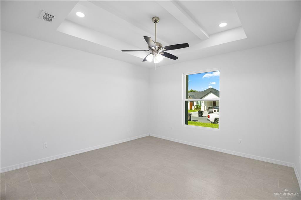 Photo 8 of 1005 Emerald Drive