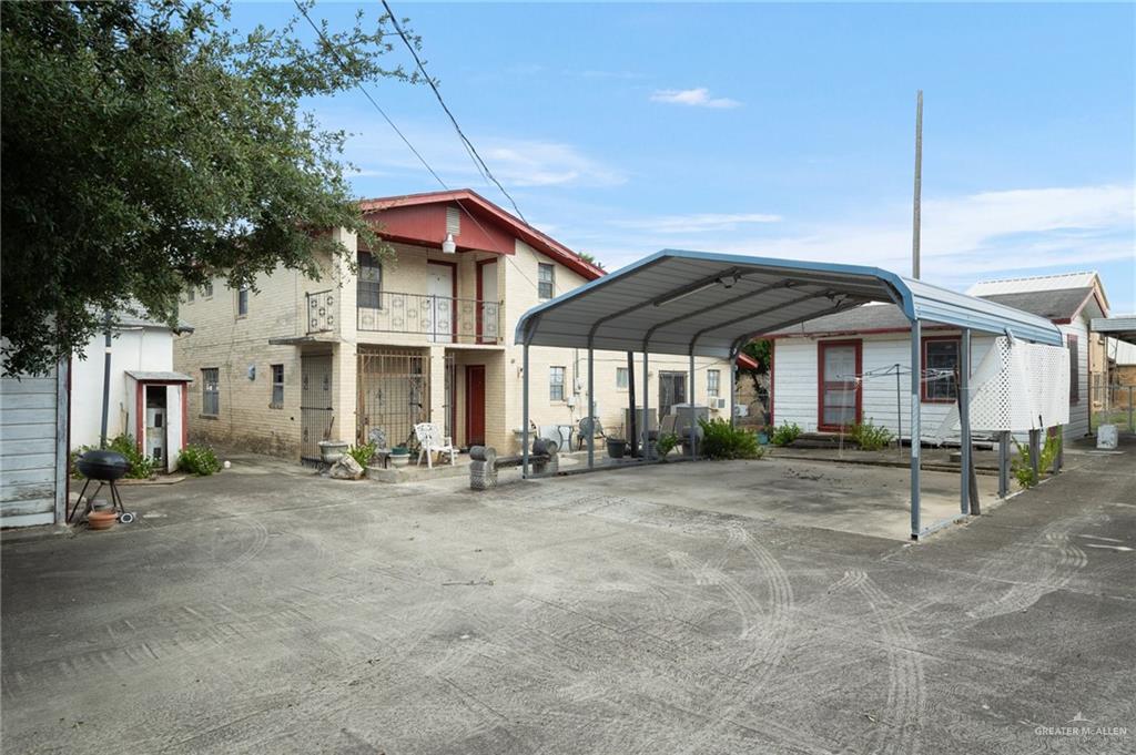 Photo 15 of 705 Garcia Street