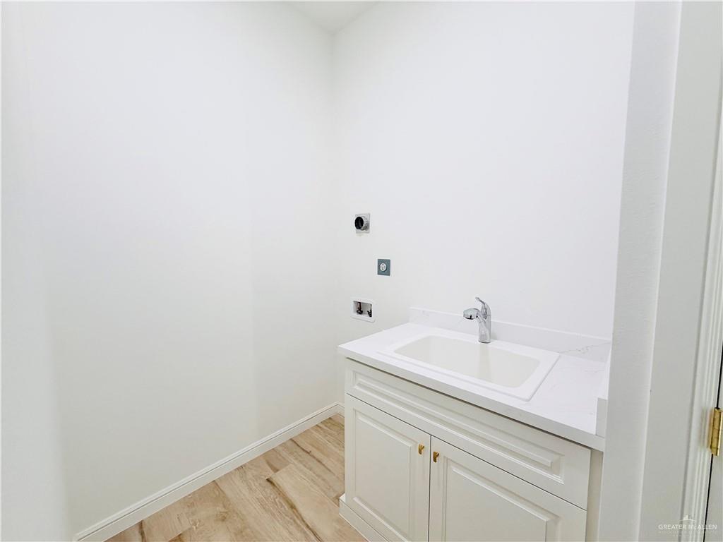 Photo 14 of 807 Ramirez Street