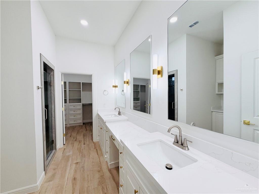 Photo 8 of 807 Ramirez Street