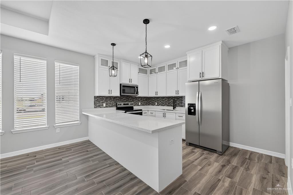 Photo 7 of 2801 Bald Cypress Avenue