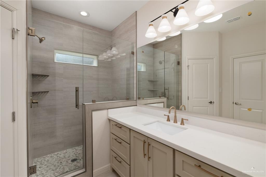 Photo 8 of 4905 Columbia Avenue
