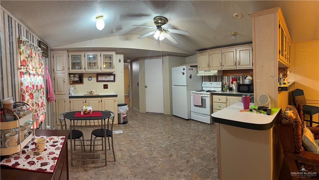 Photo 3 of 6406 Palmarina Street