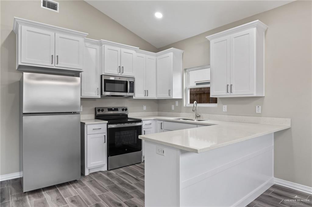 Photo 5 of 2604 Brownjay Street #2