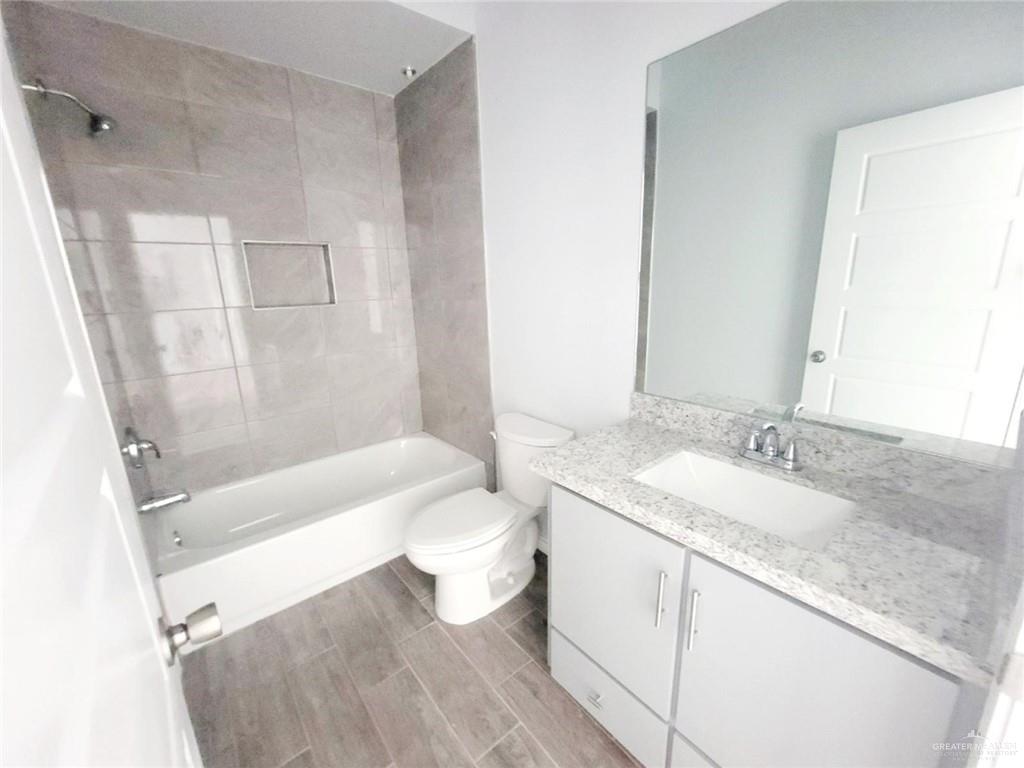 Photo 12 of 2812 Rosemary Drive #2