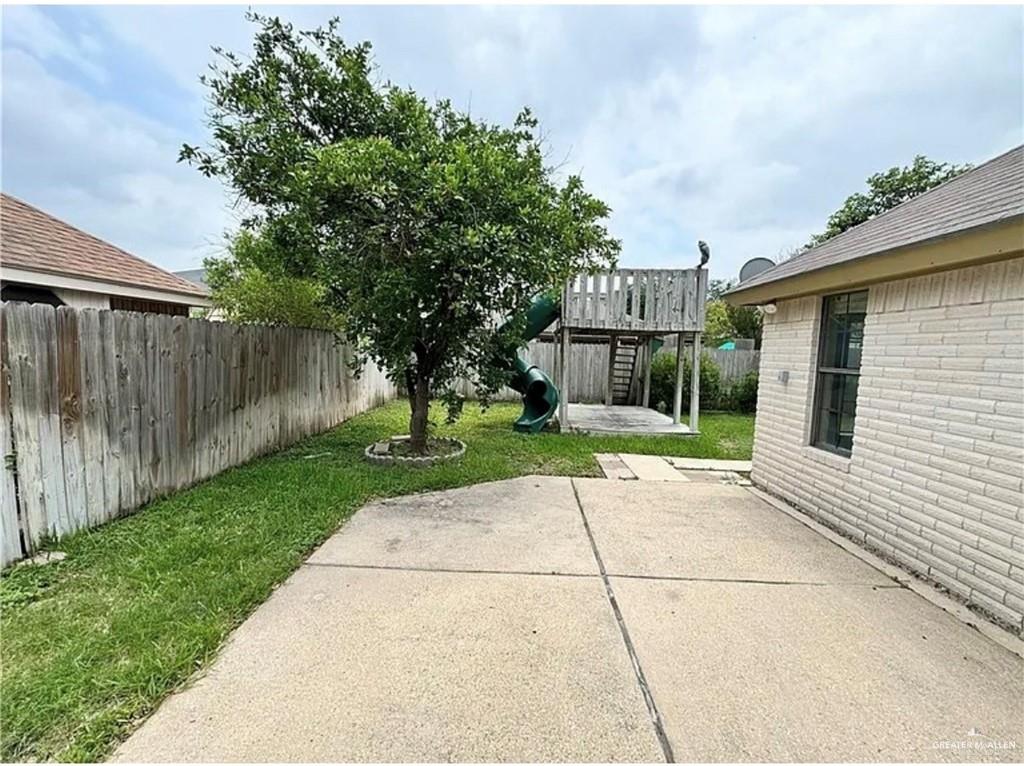 Photo 4 of 3817 Nightingale Avenue