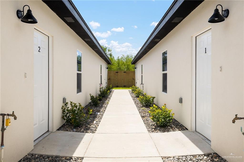Photo 3 of 4601 Larkspur Avenue #3