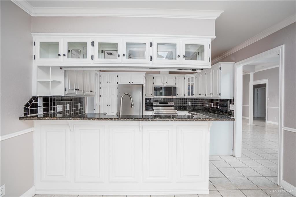 Photo 10 of 2802 Montgomery Drive
