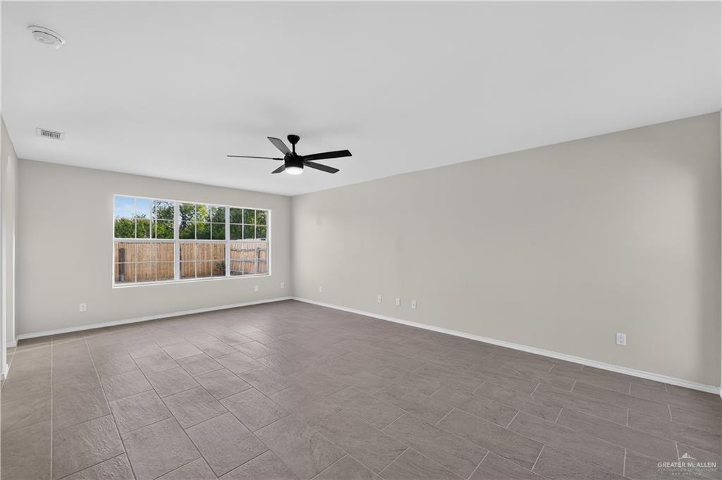 Photo 3 of 4721 Sandpiper Avenue