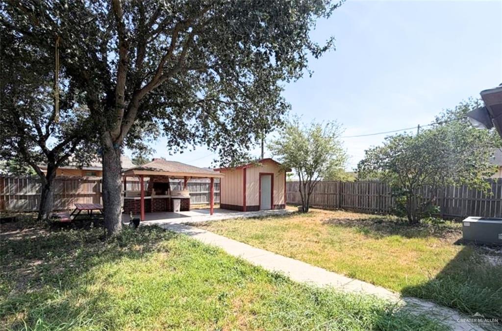 Photo 2 of 108 La Quinta Drive