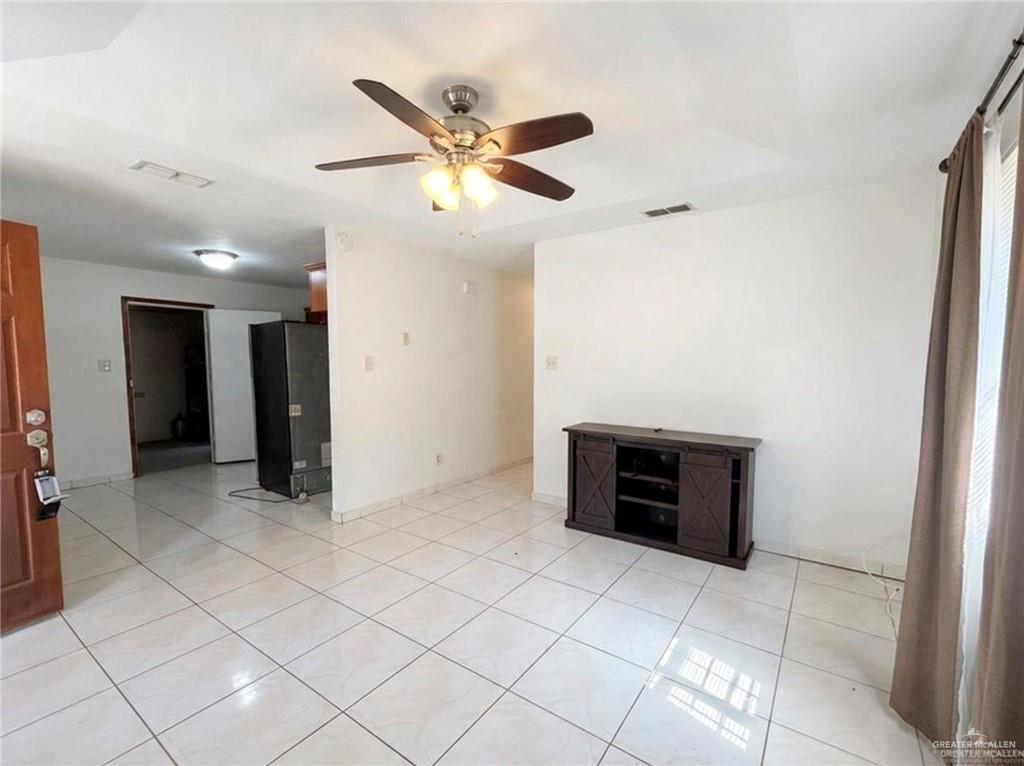 Photo 4 of 108 La Quinta Drive