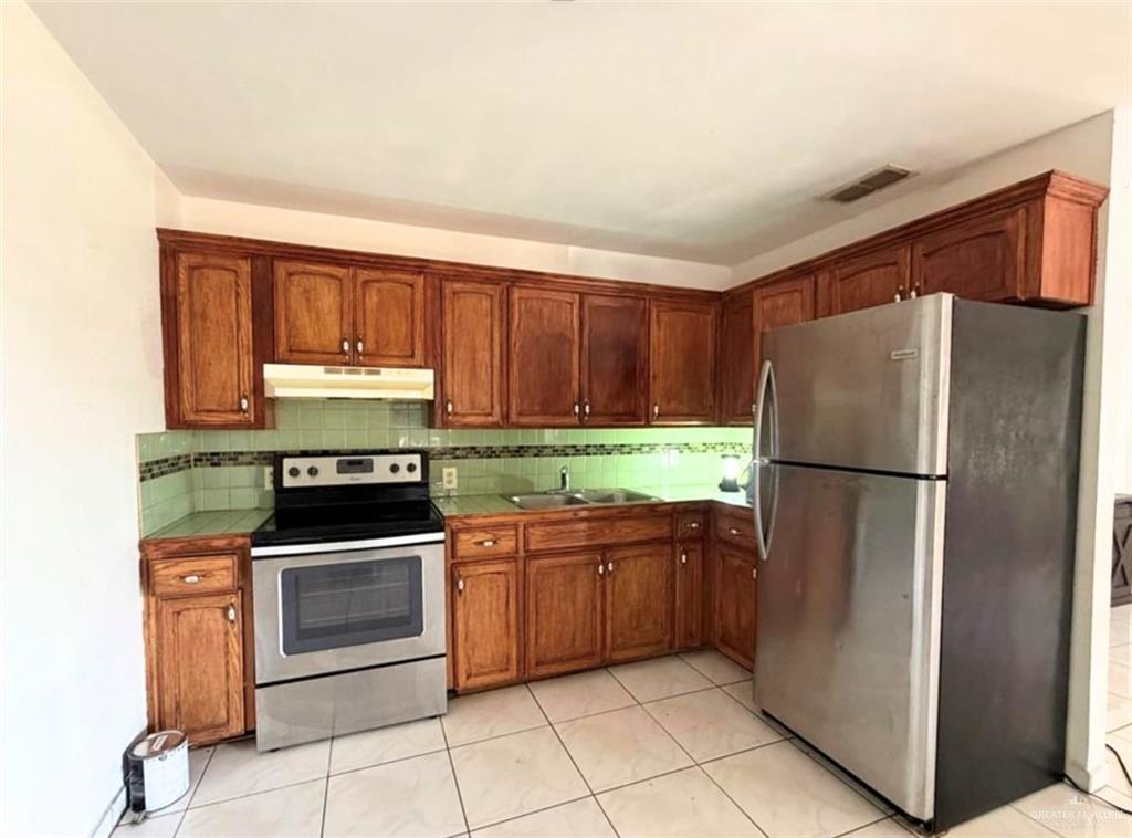 Photo 6 of 108 La Quinta Drive
