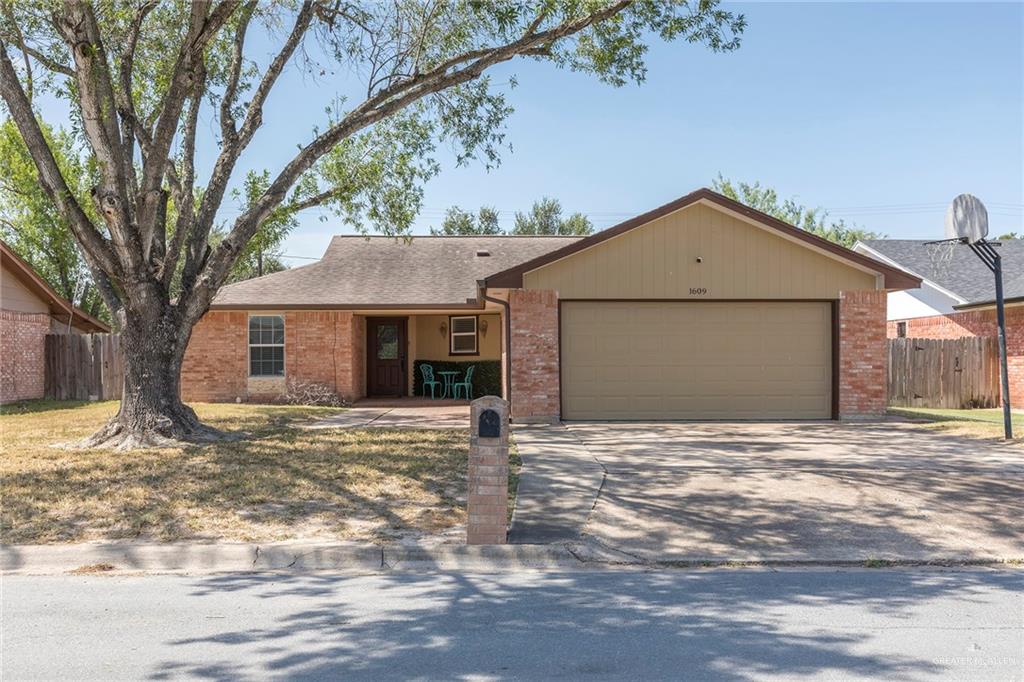 Photo 1 of 1609 Robin Avenue, McAllen