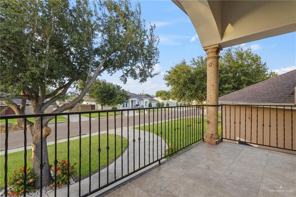 Photo 22 of 1508 Thornwood Drive