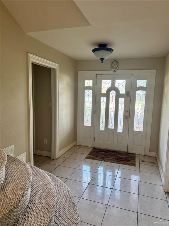 Photo 4 of 2511 Brentwood Drive
