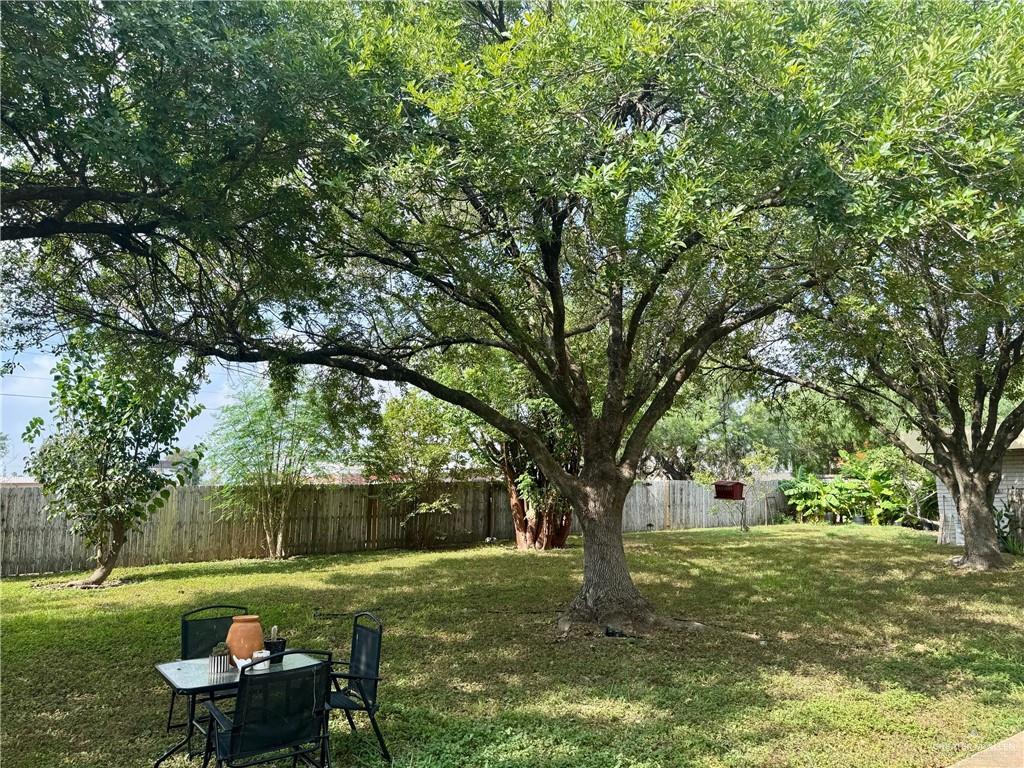 Photo 9 of 2511 Brentwood Drive